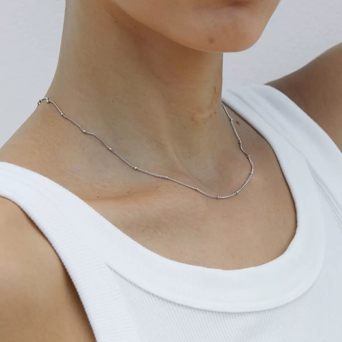 Bare Luxe – Collana a catena Satellite