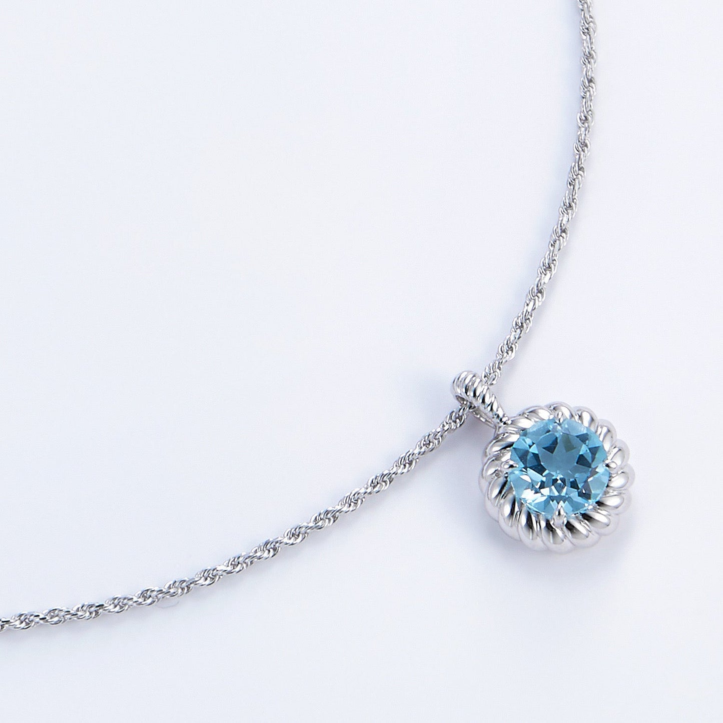 Collar Bleu Tressé