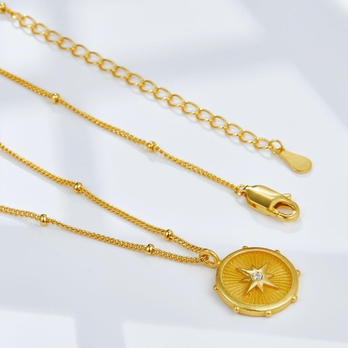 Collier Celeste Medallion