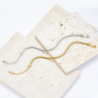 Bare Luxe – Pulsera de cadena esencial