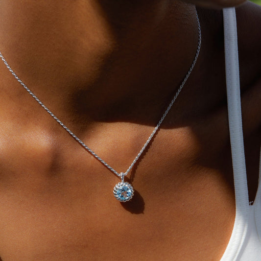 Bleu Tressé Necklace