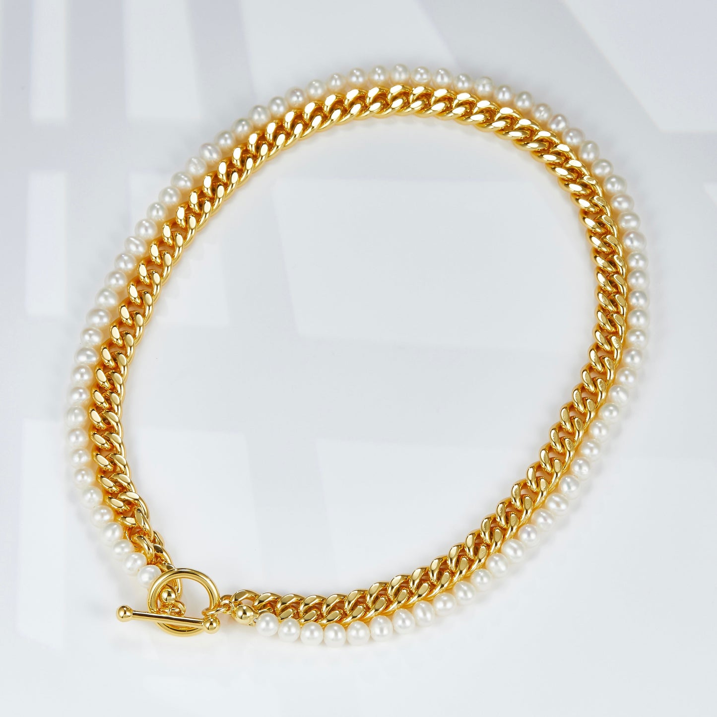 Collar Étreinte d’Or Choker
