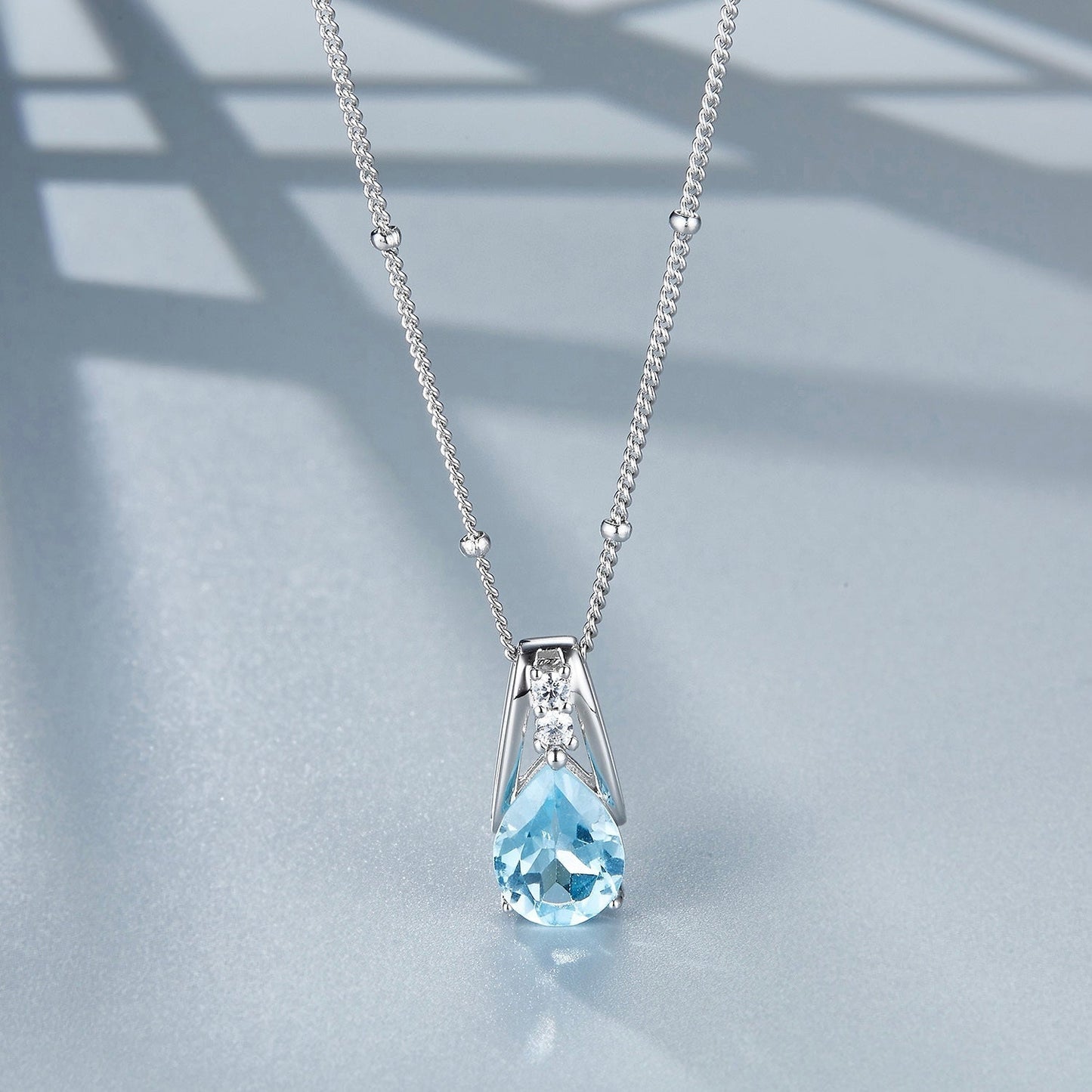 Frozen-Dewdrop-Halskette