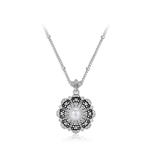 Nocturne Fleur Necklace
