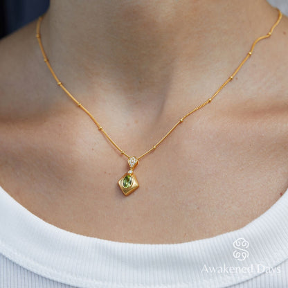 Collier Talisman Olive