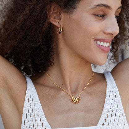 Collar Solstice Medallion